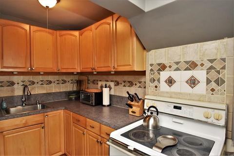 103 Locust Ave, Worcester, MA 01604 photo 6