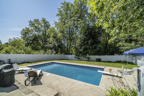 87 Elliott St, Danvers, MA 01923 photo 19
