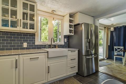 87 Elliott St, Danvers, MA 01923 photo 3