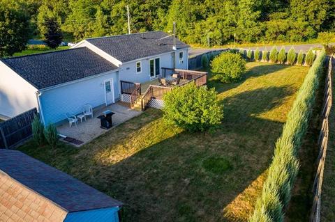 6 Bernard St, Webster, MA 01570 photo 4