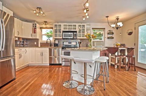 91 Ashcroft St, Dedham, MA 02026 photo 2