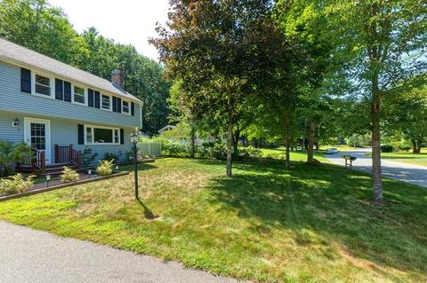 4 Hickory Dr, Townsend, MA 01469 photo 2