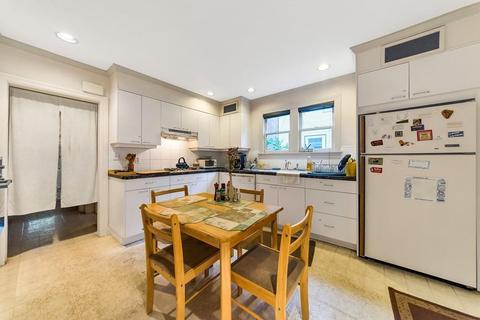 18 Washington Rd, Springfield, MA 01108 photo 9