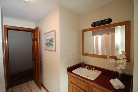 12 Plain St E, Berkley, MA 02779 photo 27