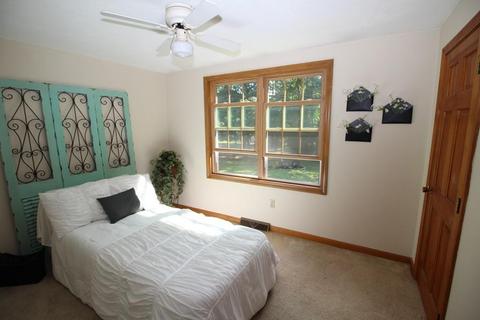 12 Plain St E, Berkley, MA 02779 photo 24