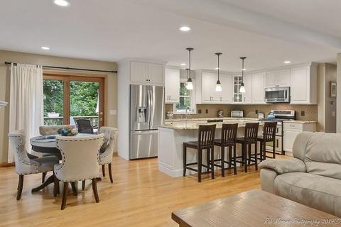 17 Pew Ave, Gloucester, MA 01930 photo 10