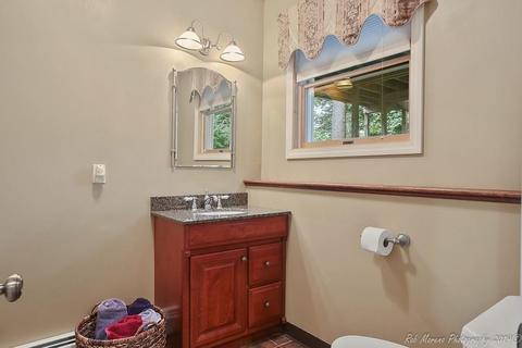 17 Pew Ave, Gloucester, MA 01930 photo 28