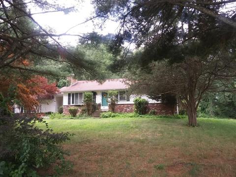376 Thompson Rd, Webster, MA 01570 photo 3