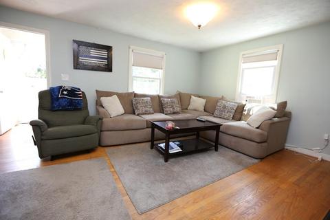 111 Moreland St, Worcester, MA 01609 photo 3