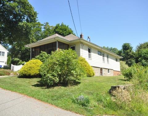 20 Lewis St, Maynard, MA 01754 photo 2
