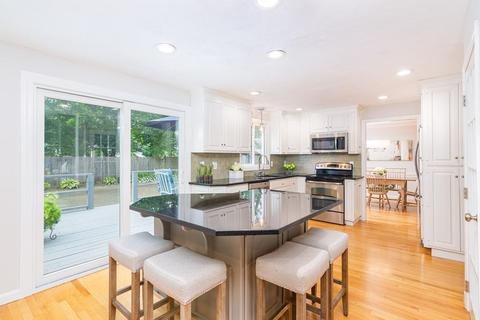 25 Eagle Dr, Walpole, MA 02081 photo 9