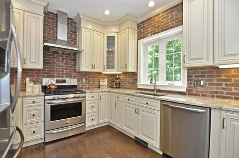 22 Chubb Rd, Framingham, MA 01701 photo 2