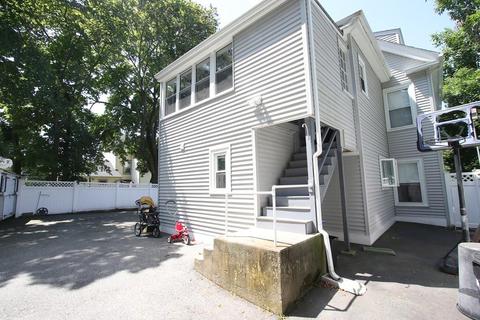 15 Wright St, Stoneham, MA 02180 photo 5