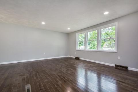 17 Chestnut Dr, Townsend, MA 01469 photo 5