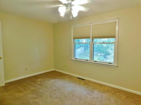 7 Bunker Cir, Springfield, MA 01108 photo 22