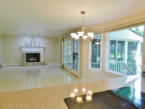 7 Bunker Cir, Springfield, MA 01108 photo 11
