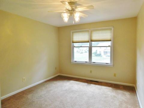 7 Bunker Cir, Springfield, MA 01108 photo 20