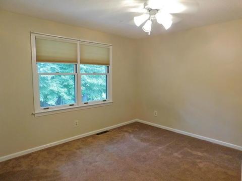 7 Bunker Cir, Springfield, MA 01108 photo 23