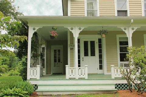 207 Chestnut Plain Rd, Whately, MA 01093 photo 2