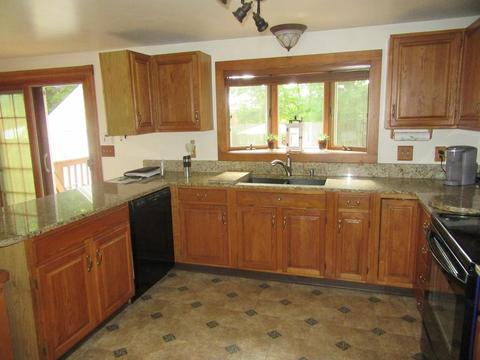 111 Kirby St, Springfield, MA 01104 photo 9