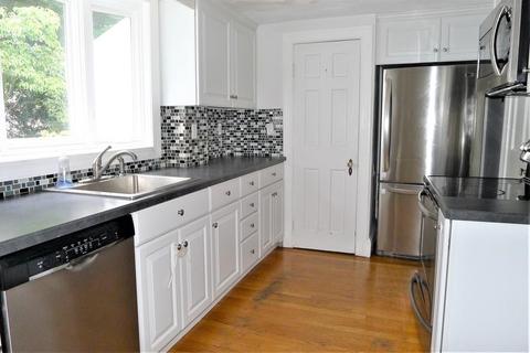 19 Windsor Rd, Stoneham, MA 02180 photo 8