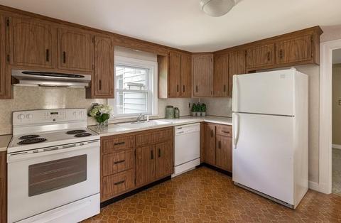 346 Plain St, Millis, MA 02054 photo 10