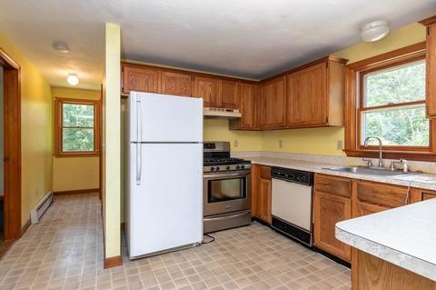25 Cahoon Rd, Wareham, MA 02532 photo 4