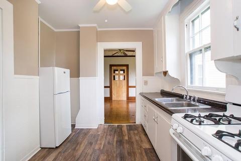 604 Rock St, Fall River, MA 02720 photo 9