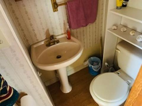 38 Byron St, Fall River, MA 02724 photo 7