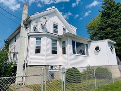 38 Byron St, Fall River, MA 02724 photo 2