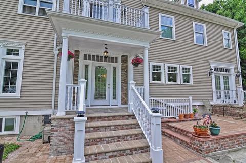 58 E High St, Avon, MA 02322 photo 5