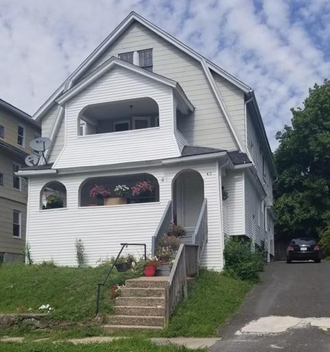 41 Longview St, Springfield, MA 01108 photo 1