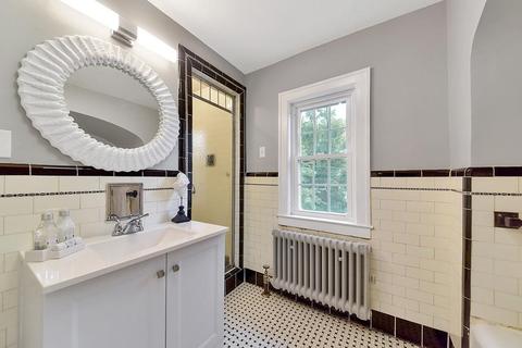 52 Eckington St, Springfield, MA 01108 photo 30