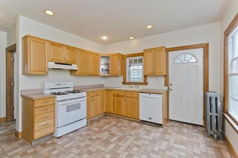 100 Eleanor Rd, Springfield, MA 01108 photo 2
