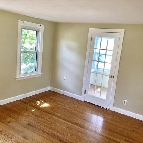 116 Gillette Cir, Springfield, MA 01118 photo 3