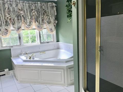 7 Sandra Cir, Mendon, MA 01756 photo 10