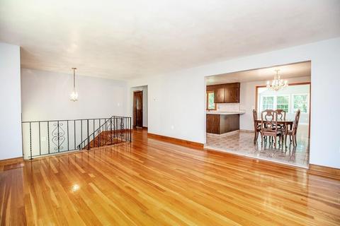156 Summer St, Danvers, MA 01923 photo 4