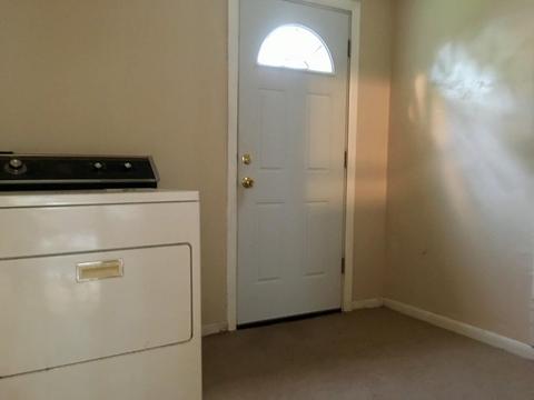 102 Fieldston St, Springfield, MA 01119 photo 17