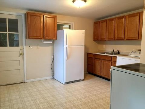 102 Fieldston St, Springfield, MA 01119 photo 9