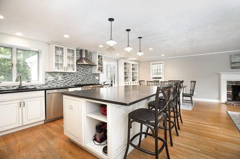 27 Longmeadow Rd, Hingham, MA 02043 photo 2