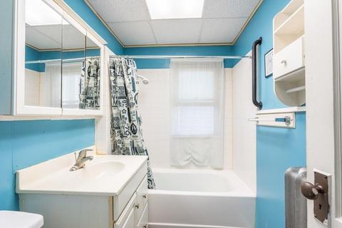 96 Johnson St, Springfield, MA 01108 photo 19