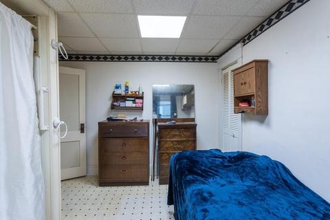 96 Johnson St, Springfield, MA 01108 photo 17