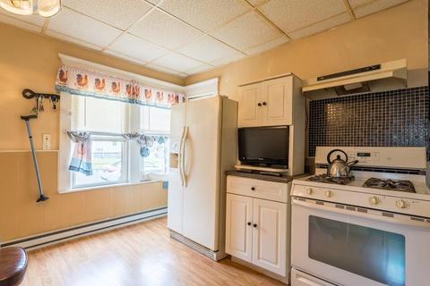 96 Johnson St, Springfield, MA 01108 photo 5