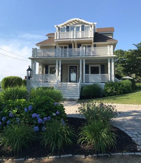 8 Merrill St, Hingham, MA 02043 photo 1
