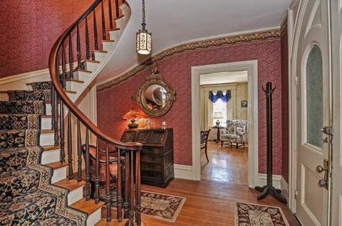 472 Walnut St, Fall River, MA 02720 photo 2