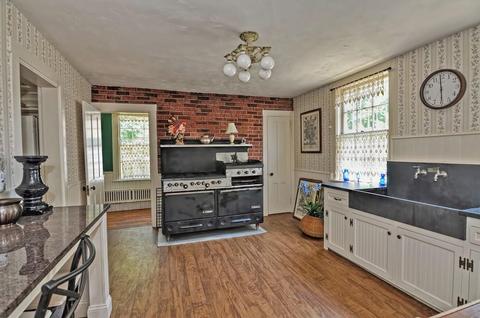 472 Walnut St, Fall River, MA 02720 photo 22