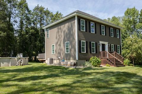 19 Dewitt Rd, Sutton, MA 01590 photo 2