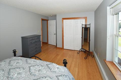 68 Broadleaf Cir, Suffield, CT 06093 photo 26