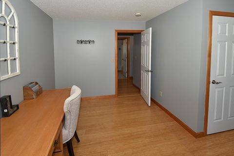 68 Broadleaf Cir, Suffield, CT 06093 photo 28