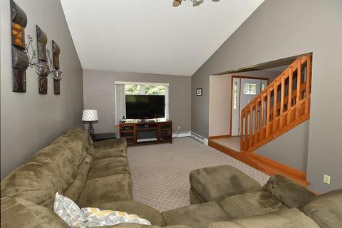 68 Broadleaf Cir, Suffield, CT 06093 photo 18